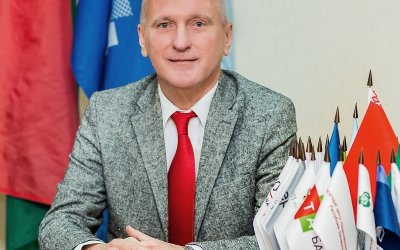 Белорусская ассоциация страховщиков поздравляет Александра Львовича Лихтаровича с юбилеем!